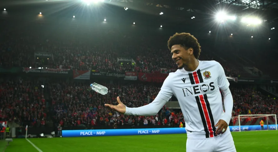 West Ham faz oferta milionária por zagueiro destaque no Nice