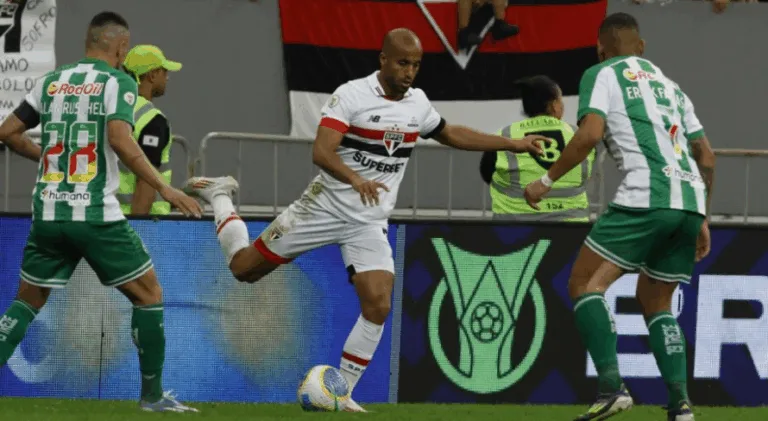 SPFC hoje (25/07): Empate com o líder, mercado de transferências e chegada de Marcos Antônio