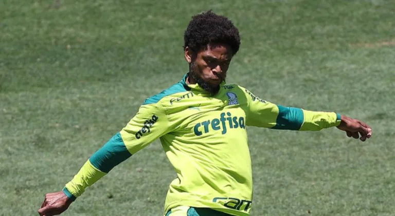 Atacante ex-Palmeiras tem conversas com o América-MG depois de ficar sem clube