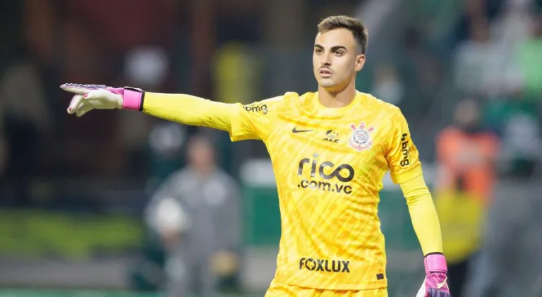 Matheus Donelli fala sobre relação do elenco do Corinthians com os torcedores