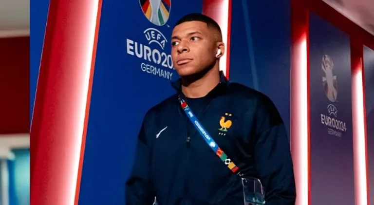 Mbappé é questionado sobre comparação entre Eurocopa e Copa do Mundo e responde