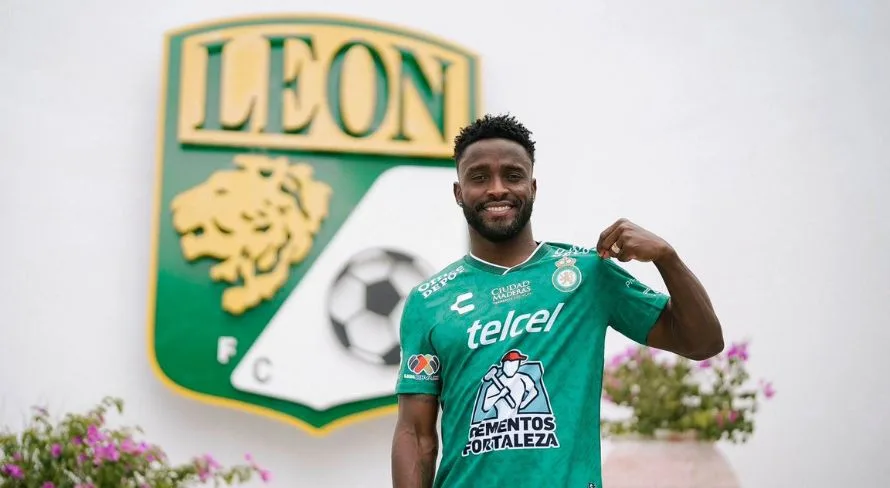 Mendoza, ex-Santos e Corinthians, assina com time mexicano que estará no Mundial