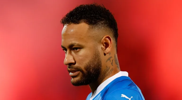 Cicinho é convicto ao cravar Neymar em clube do Brasileirão Série A: “Vai ser”