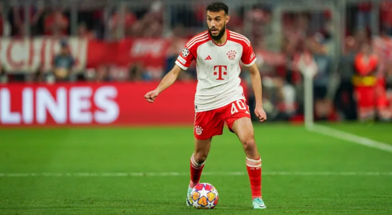 West Ham acerta valores com Bayern de Munique por Mazraoui