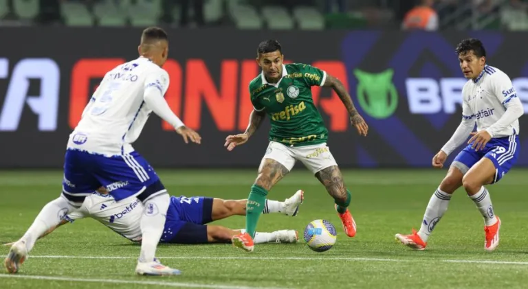 Veja a provável escalação do Palmeiras contra o Fluminense