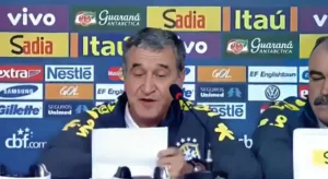 Rizek lembra carta da “Dona Lúcia” após 7 x 1 e ironiza: “Cada linha é ouro puro”