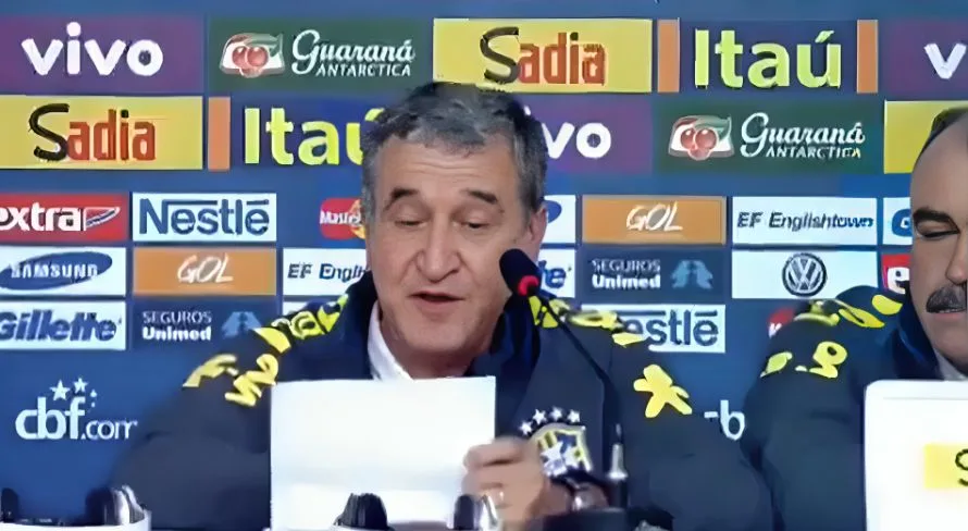 Rizek lembra carta da “Dona Lúcia” após 7 x 1 e ironiza: “Cada linha é ouro puro”