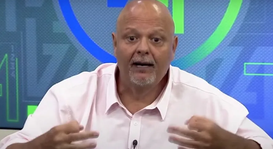Massini aponta dois técnicos que tirariam o Corinthians da crise