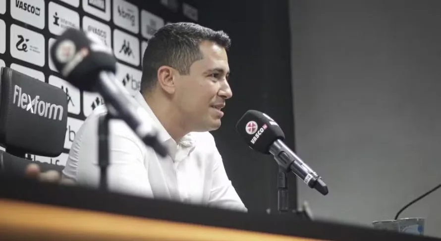 Botafogo anuncia ex-Vasco como novo diretor de futebol