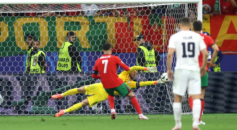 Diogo Costa ‘salva’ Cristiano Ronaldo em vitória dramática de Portugal contra Eslovênia na Eurocopa