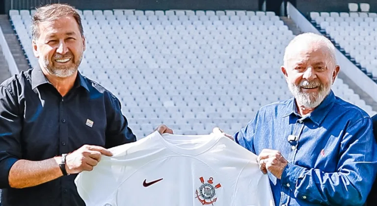 Presidente Lula ironiza má fase do Corinthians: “Tabela de cabeça para baixo”