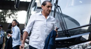 Nicola revela salário e bastidores do acordo entre Corinthians e Ramón Díaz