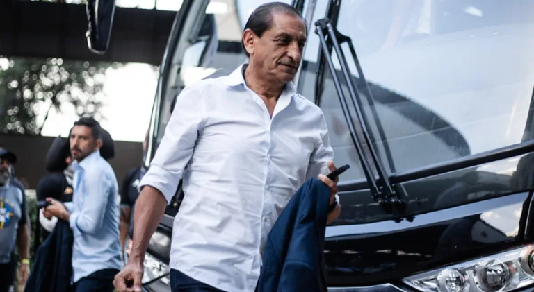 Nicola revela salário e bastidores do acordo entre Corinthians e Ramón Díaz