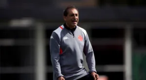 André Hernan aborda ultimato de Ramón Díaz no Corinthians