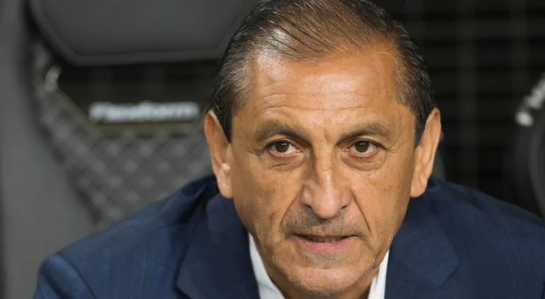 Ivan Drago dispara contra Ramón Díaz no Corinthians: “Não vejo muita diferença”