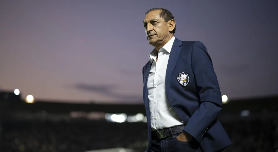 Anunciado no Corinthians, confira o retrospecto de Ramón Díaz