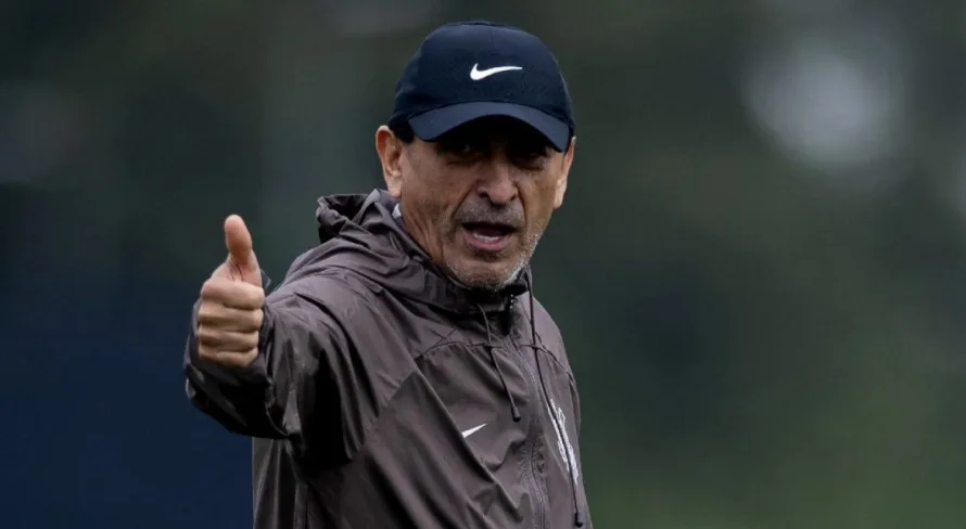 Praetzel aponta primeira mudança de Ramón Díaz no Corinthians