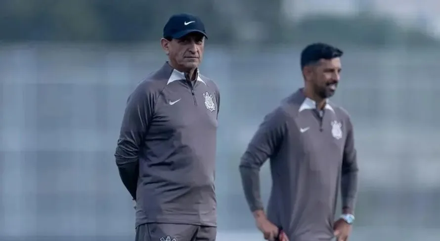 Recém-apresentado, Ramón Díaz faz comparação entre Corinthians e Vasco