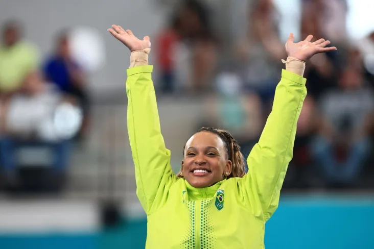 Faltando 10 dias para as Olimpíadas, prédio que receberá atletas brasileiros está quase pronto