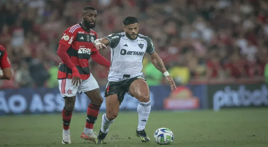 Renato Maurício Prado monta seleção com times do Flamengo e Atlético-MG