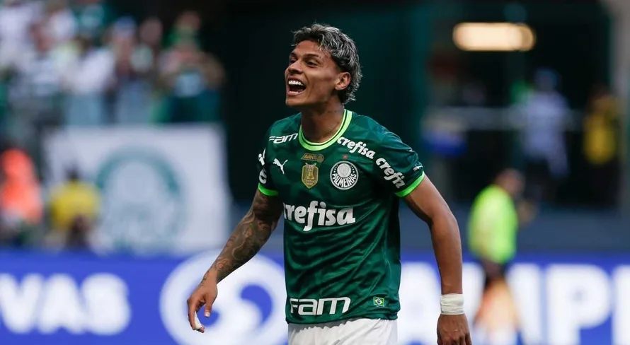 Destaque na Copa América, Richard Ríos desfalca Palmeiras em “decisão” contra o Botafogo