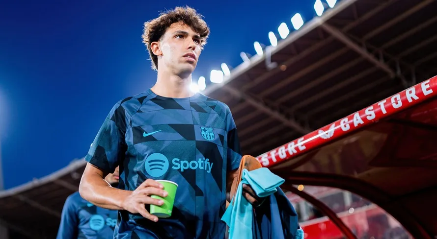 Rivaldo alfineta atacante badalado do futebol mundial: “Tem que fazer algo a mais”