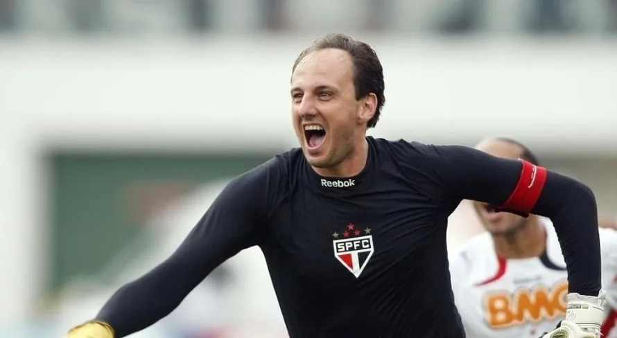 Rogério Ceni lidera lista de goleiros com mais gols na história do futebol; veja o top-5