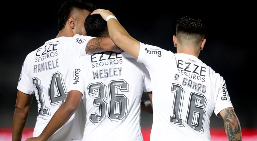 Sormani aponta dois atletas do Corinthians que seriam titulares no Santos hoje