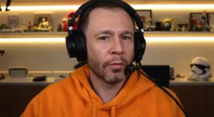 Tiago Leifert aponta time em queda livre no futebol brasileiro