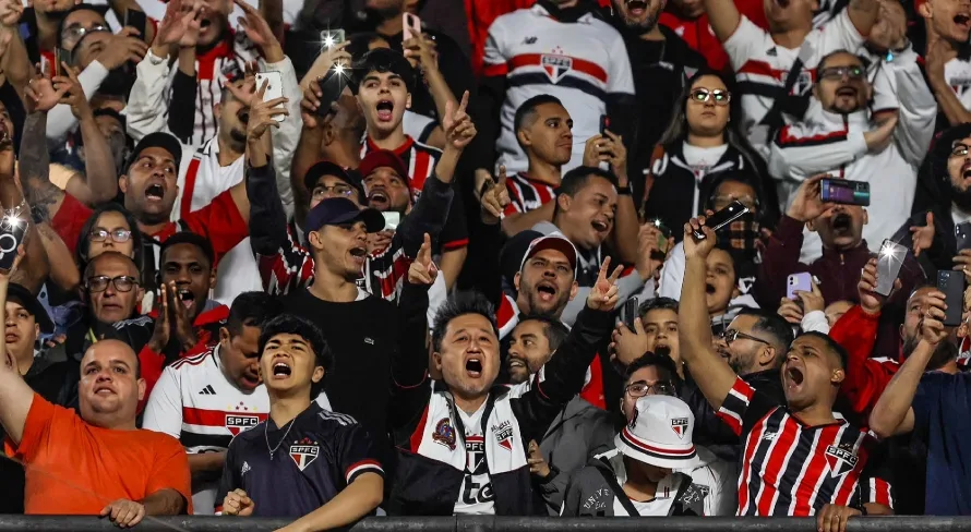 Torcedores do SPFC elegem os três maiores clubes do Brasil