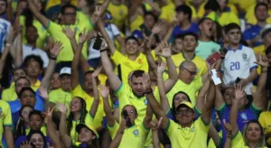 Torcedores elegem top-5 dos melhores na história da seleção brasileira
