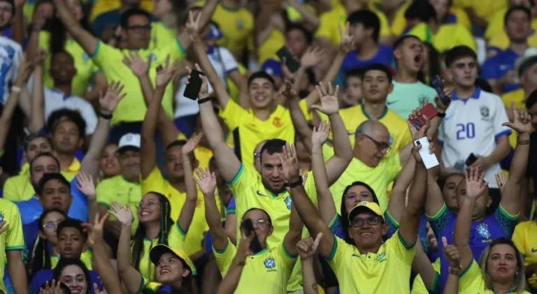 Torcedores elegem top-5 dos melhores na história da seleção brasileira