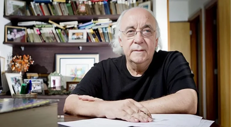 Tostão aponta atacante histórico com postura diferenciada: “Gostei de ver”