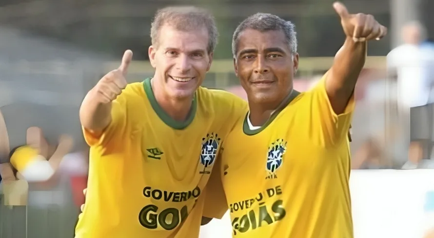 Túlio Maravilha ignora Romário em top-3 dos melhores do futebol brasileiro
