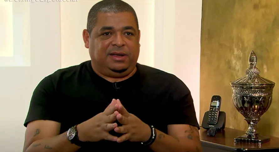 Vampeta ignora Ronaldo ao eleger melhores jogadores depois de Pelé