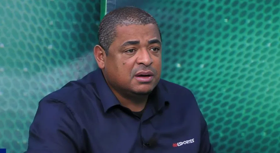 Vampeta reprova Tite no Flamengo e elege técnico superior