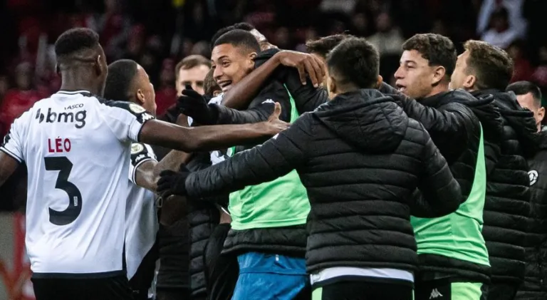 Vasco x Corinthians: onde assistir ao Brasileirão Série A AO VIVO