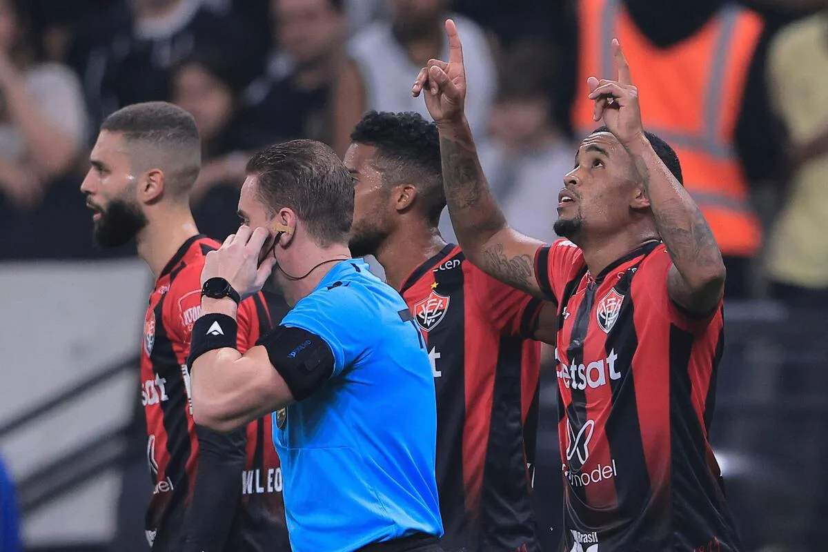 Palpite: Vitória x Criciúma – Brasileirão – 7 de julho de 2024