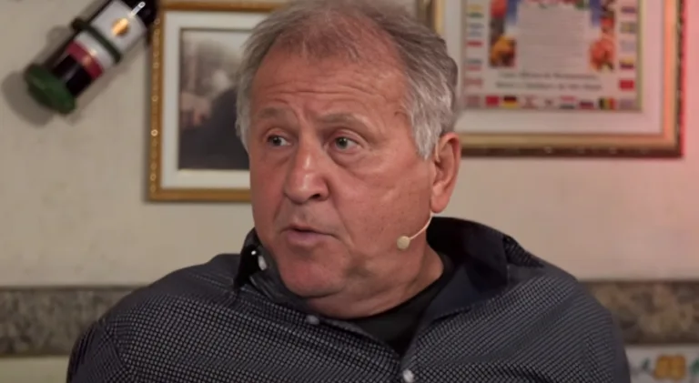 Zico detona atitude de jogadores da seleção brasileira: “Desnecessário”