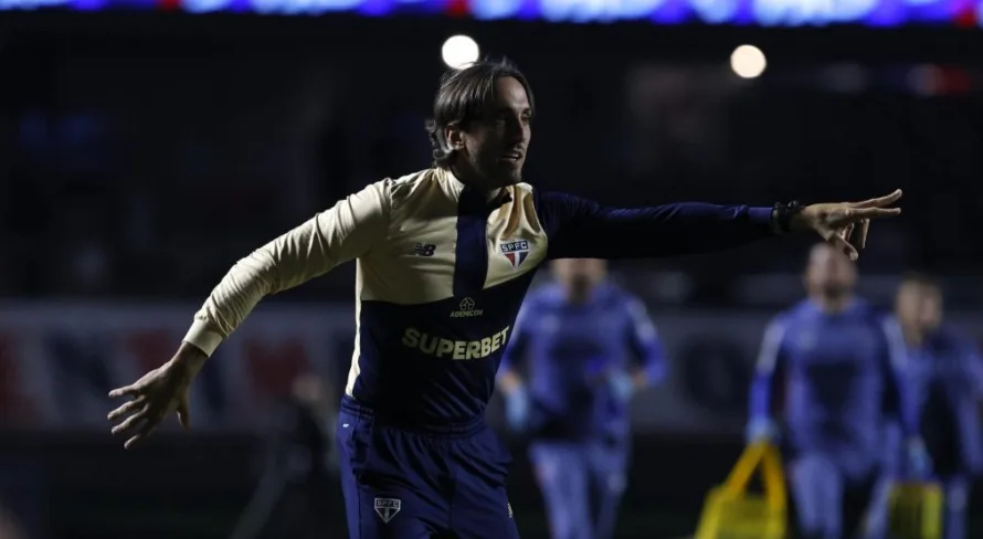 Técnico do SPFC, Zubeldía tem número impressionante de cartões desde a sua chegada; confira