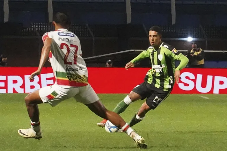 Brusque e América-MG empatam sem gols no Brasileirão Série B
