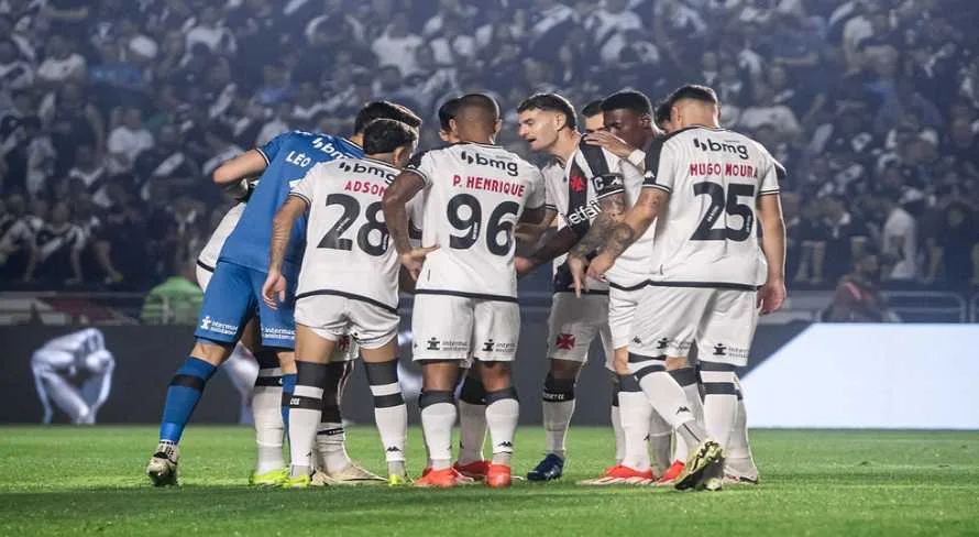 Vasco vence o Atlético-GO em jogo equilibrado e avança na Copa do Brasil