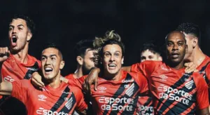 Athletico-PR bate Red Bull Bragantino e avança na Copa do Brasil