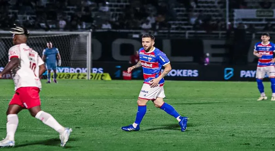 Fortaleza vence Red Bull Bragantino e assume liderança do Brasileirão