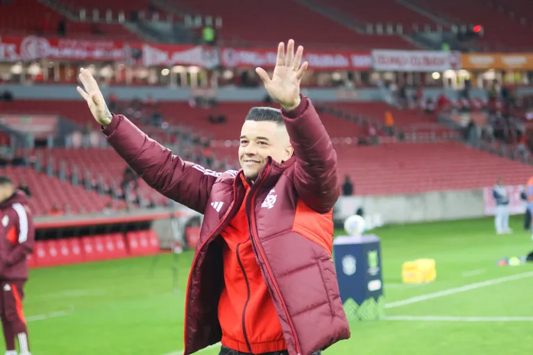 Internacional hoje (27/08): Novidades sobre Clayton Sampaio, Aguirre e mais