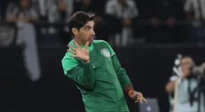 Torcedores rivais decretam fim da era Abel no Palmeiras: “Acabou o pacto”