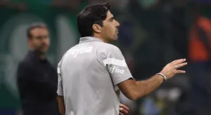 Abel Ferreira explica condição para deixar o Palmeiras: “No ano que não ganhar título”