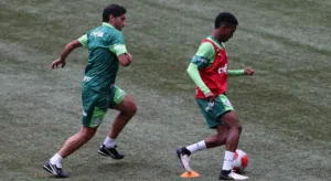 Abel Ferreira relaciona Estêvão no Palmeiras para enfrentar o Botafogo pela Libertadores