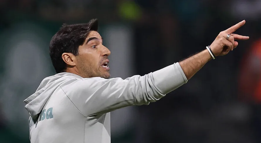 Palmeiras: Renata Fan e Denílson criticam Abel por gesto e expulsão 