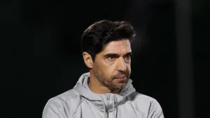 Bruno Andrade aponta chance de saída de Abel Ferreira do Palmeiras